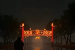 影视天堂首页主推横版剧照：夜航灯塔与雾中海岸线